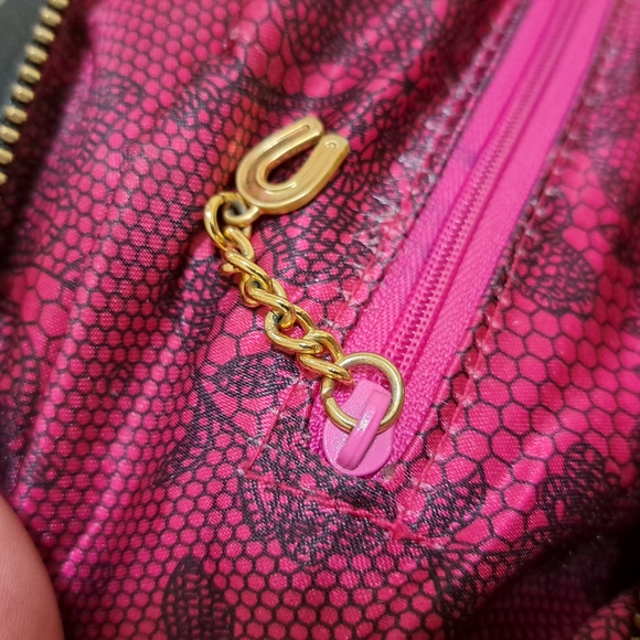 Betsey Johnson • Black Leather Ruffle Zip Y2k Handbag Satchel Shoulder Bag 00s - Picture 13 of 15